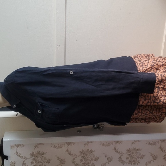 Emma Sofia 100% linen button up Roll Tab Sleeve blouse Size 8 - Picture 4 of 11